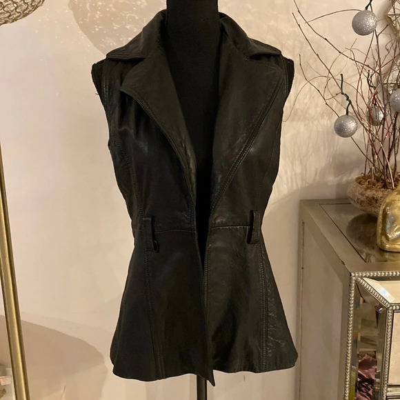 LA Roxx leather vest size S-M - Picture 1 of 4